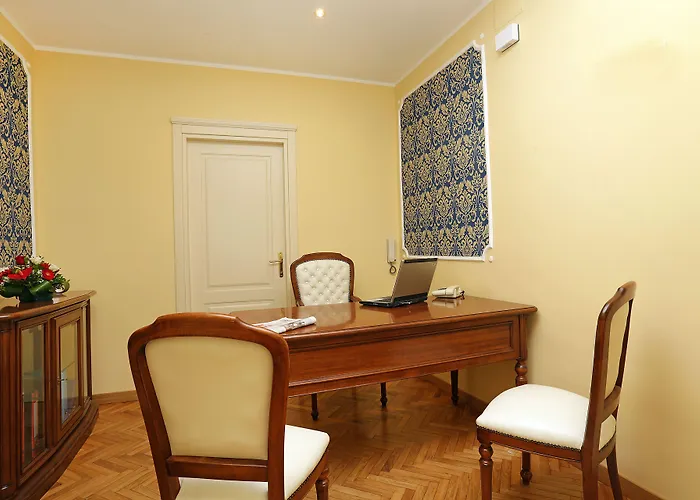 Dg Prestige Room